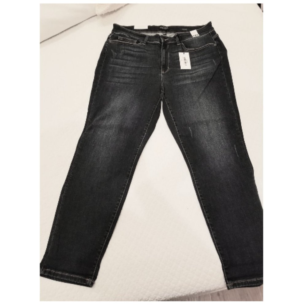 Plus/Reg Judy Blue Dark Tapered Slim Fit Jeans 2.0 - Picture 2 of 4
